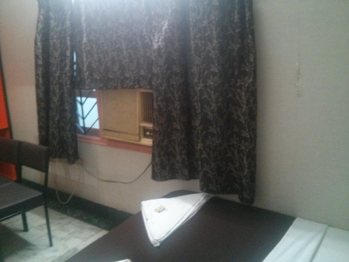 Oyo 5377 Hotel Raaj Bhaavan Chennai Exterior photo