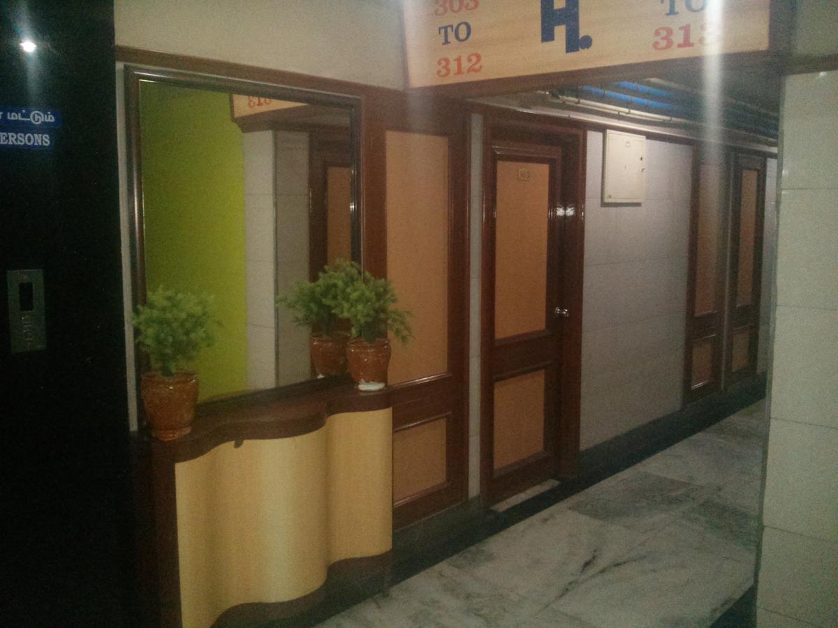 Oyo 5377 Hotel Raaj Bhaavan Chennai Exterior photo