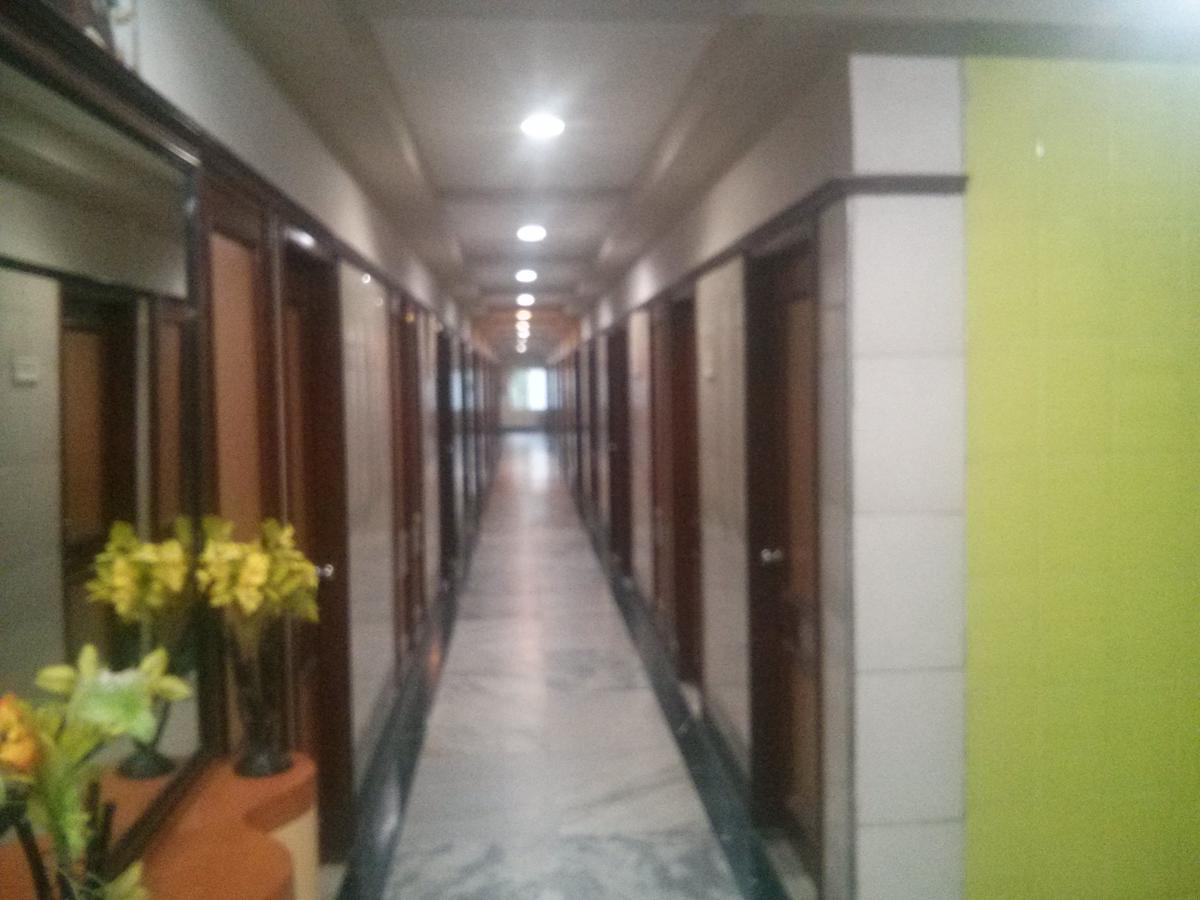 Oyo 5377 Hotel Raaj Bhaavan Chennai Exterior photo