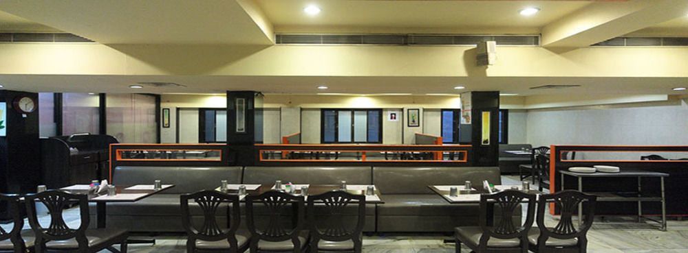 Oyo 5377 Hotel Raaj Bhaavan Chennai Exterior photo